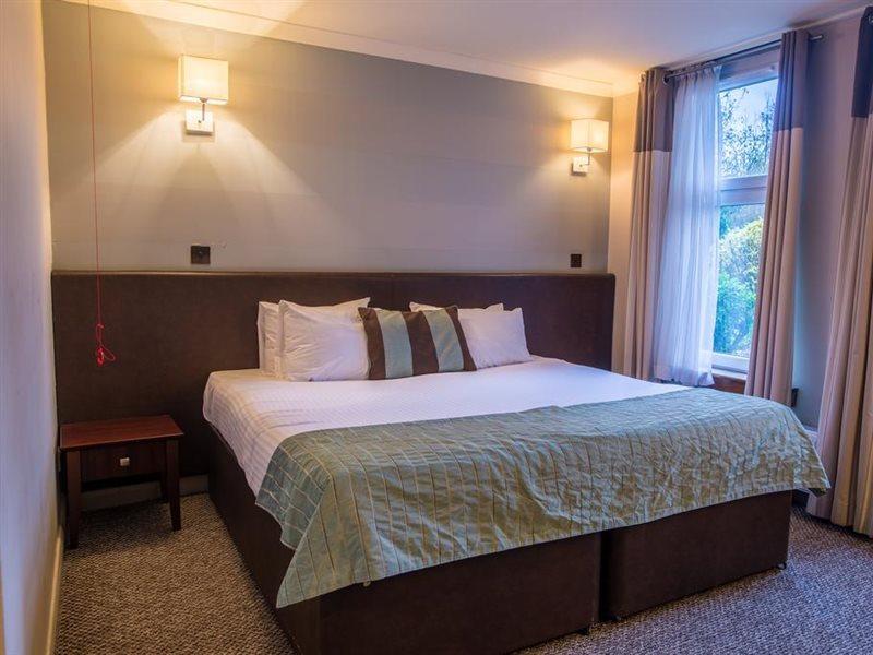 Rosslea Hall Hotel Rhu Ngoại thất bức ảnh
