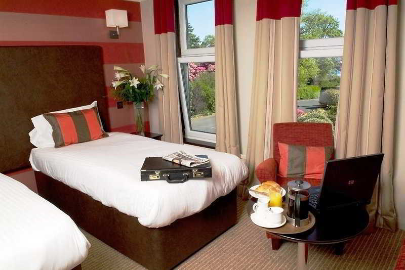 Rosslea Hall Hotel Rhu Ngoại thất bức ảnh